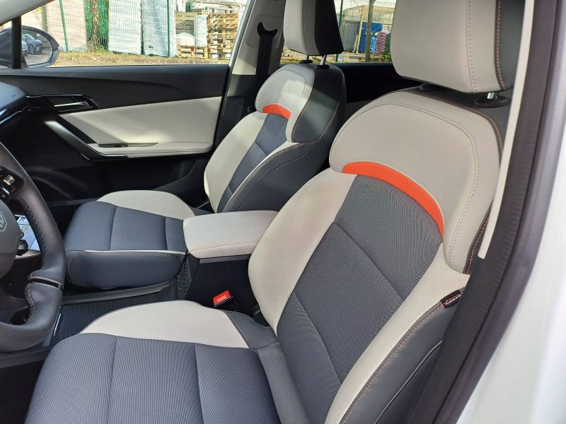 Théobald Occasion MG4 Electrique Berline Blanc